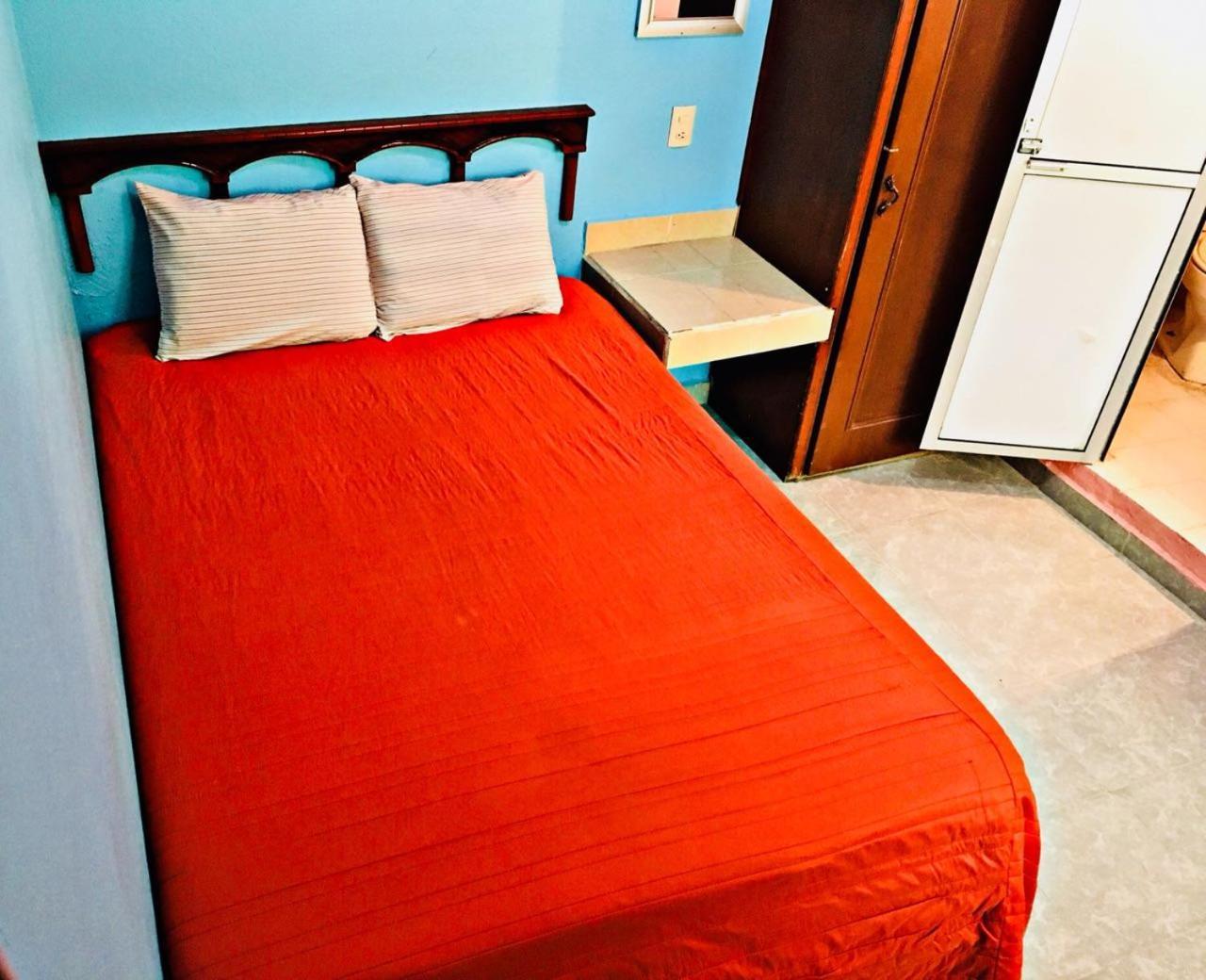 Hotel Los Arcos Pénjamo エクステリア 写真