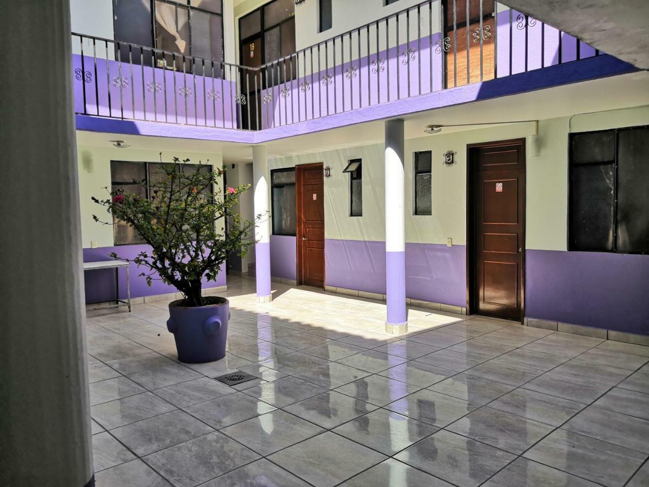 Hotel Los Arcos Pénjamo エクステリア 写真