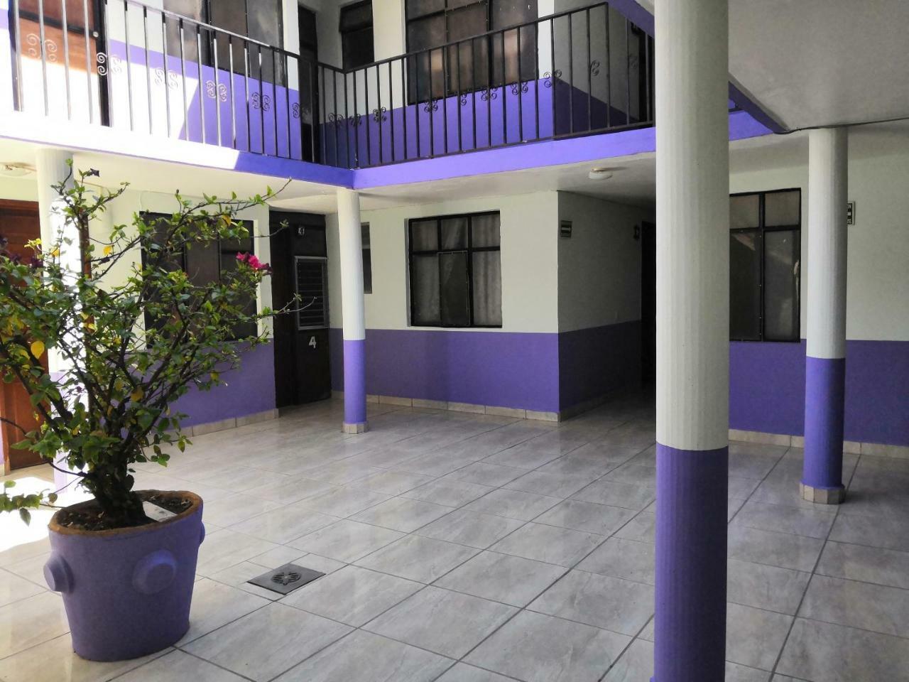Hotel Los Arcos Pénjamo エクステリア 写真